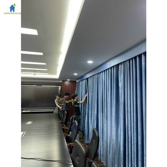 DỊCH VỤ GIẶT RÈM HCM